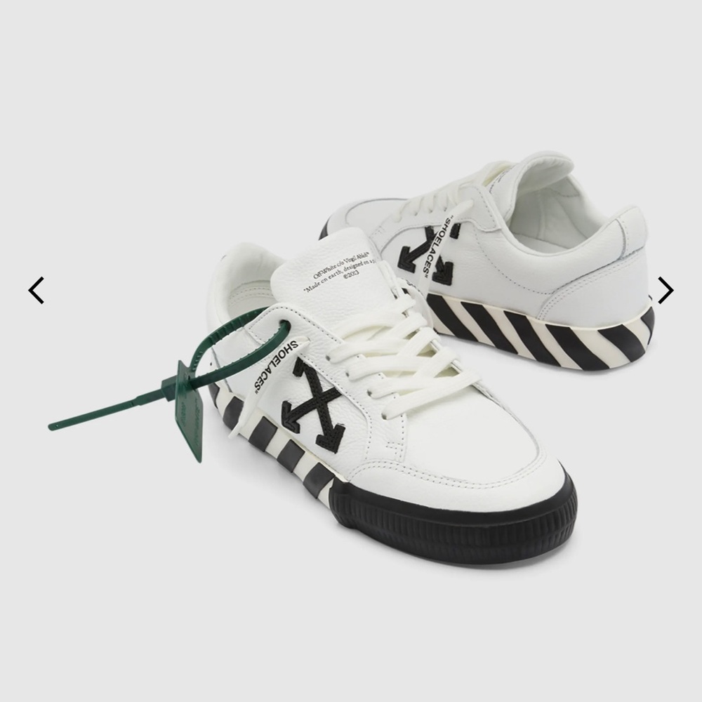 Off White Vulcanized Bicolor Shoes (white & black)
